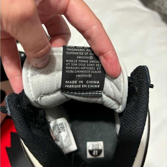 Air Jordan 1 Retro high og gs mocha 4Y - Picture 6 of 13